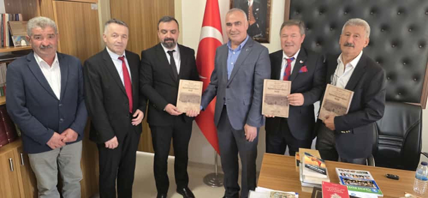 Prof.Dr. Sadullah Gülten hocayı Mülk Edinme Gecemize Davet Ettik