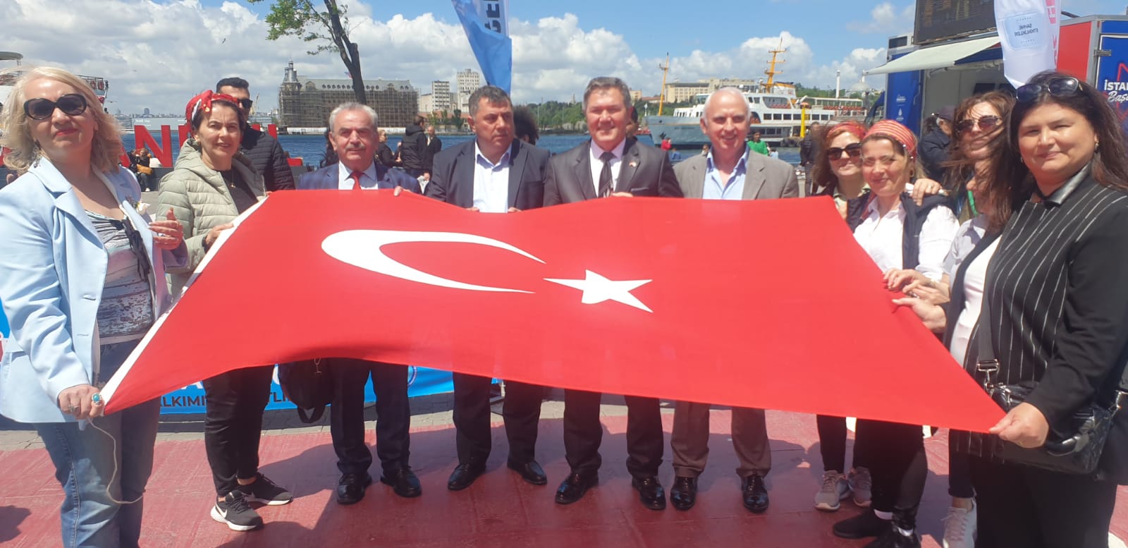 Kadıköy meydanında etkinlik tanıtımı